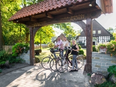 Gastliches Dorf © gotoMEDIA / Jonas Jäschke